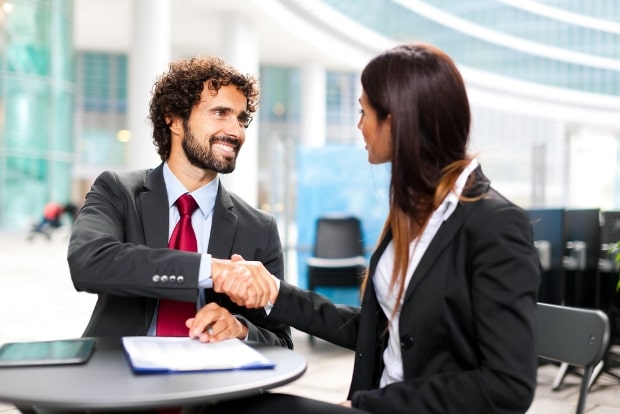 Strengthening Client Bonds: The Art of Building Strong Relationships